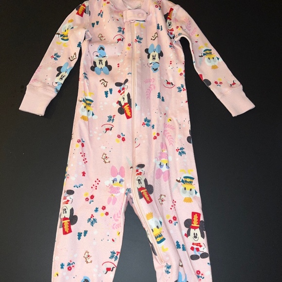 Hanna Andersson Other - Hanna Andersson Disney Christmas pajamas 12/18M